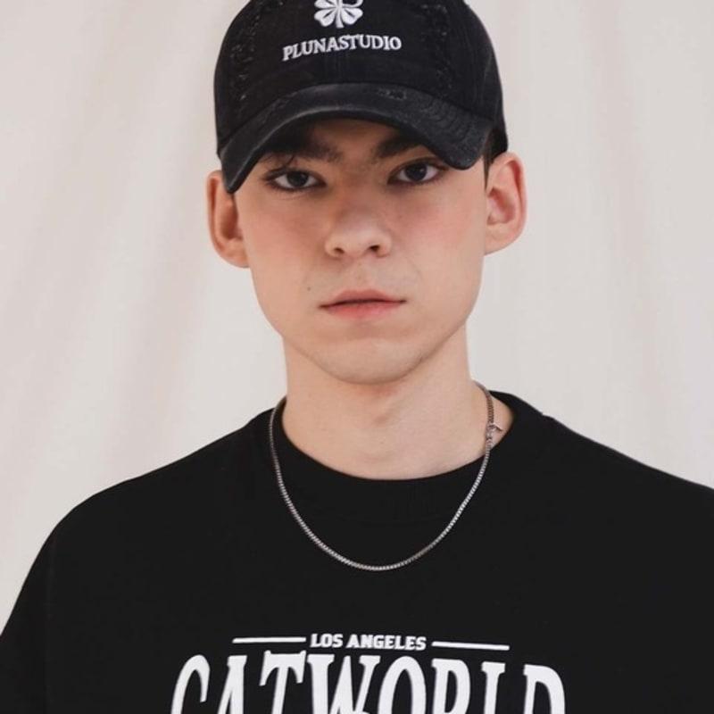 PLUNASTUDIO Pluna Clover Cap_2color