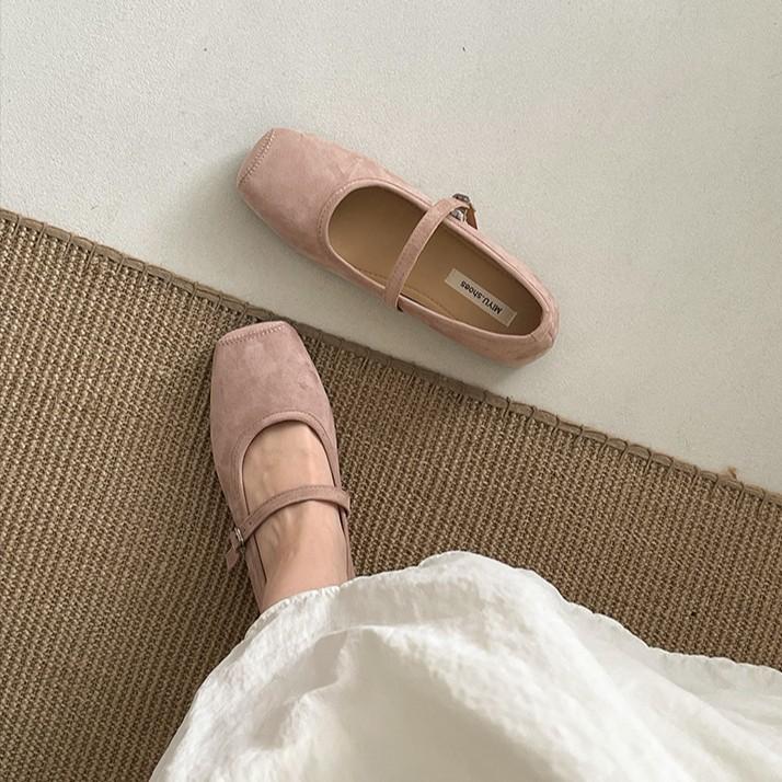 Red retro square head inner height increase shallow mouth flat-soled single shoes women's summer 2025 new skirt soft-soled Mary Jane shoes