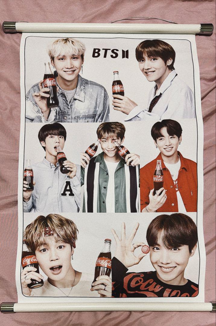 

[Б/У] Гобелен BTS Coca-Cola Korea