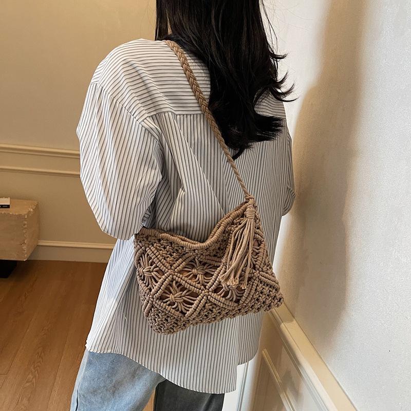 Handmade Cotton Rope Fringed Woven Bag 2025 Summer New Single Shoulder Oblique Span Straw Woven Bag Casual Women's Bag