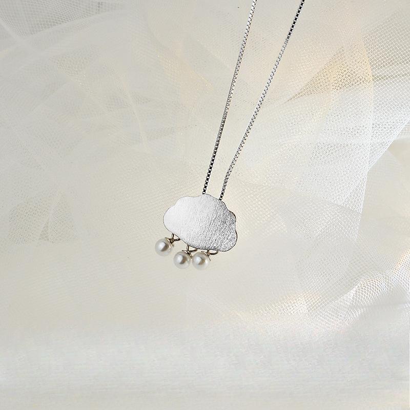 Brushed Small Cloud Pearl Tassel Necklace, Lively and Cute Collarbone Chain, Sweet Feeling