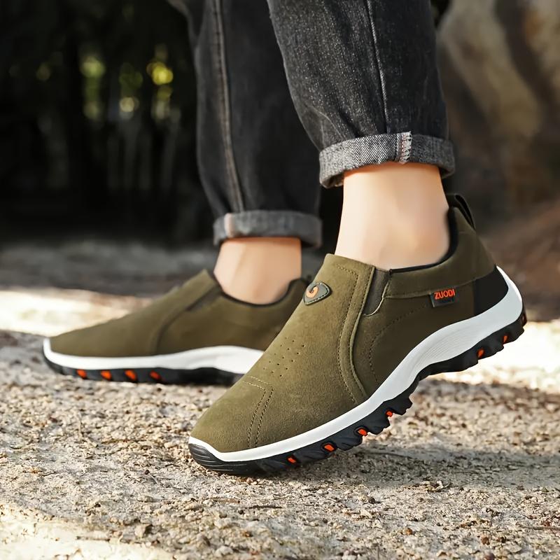 Men's Casual Sports Shoes, Fashionable and Lightweight Slip-on Men's Shoes
