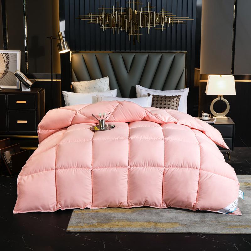 All-Season Feather Silk Imitation Down Quilt for Hotel Bedding