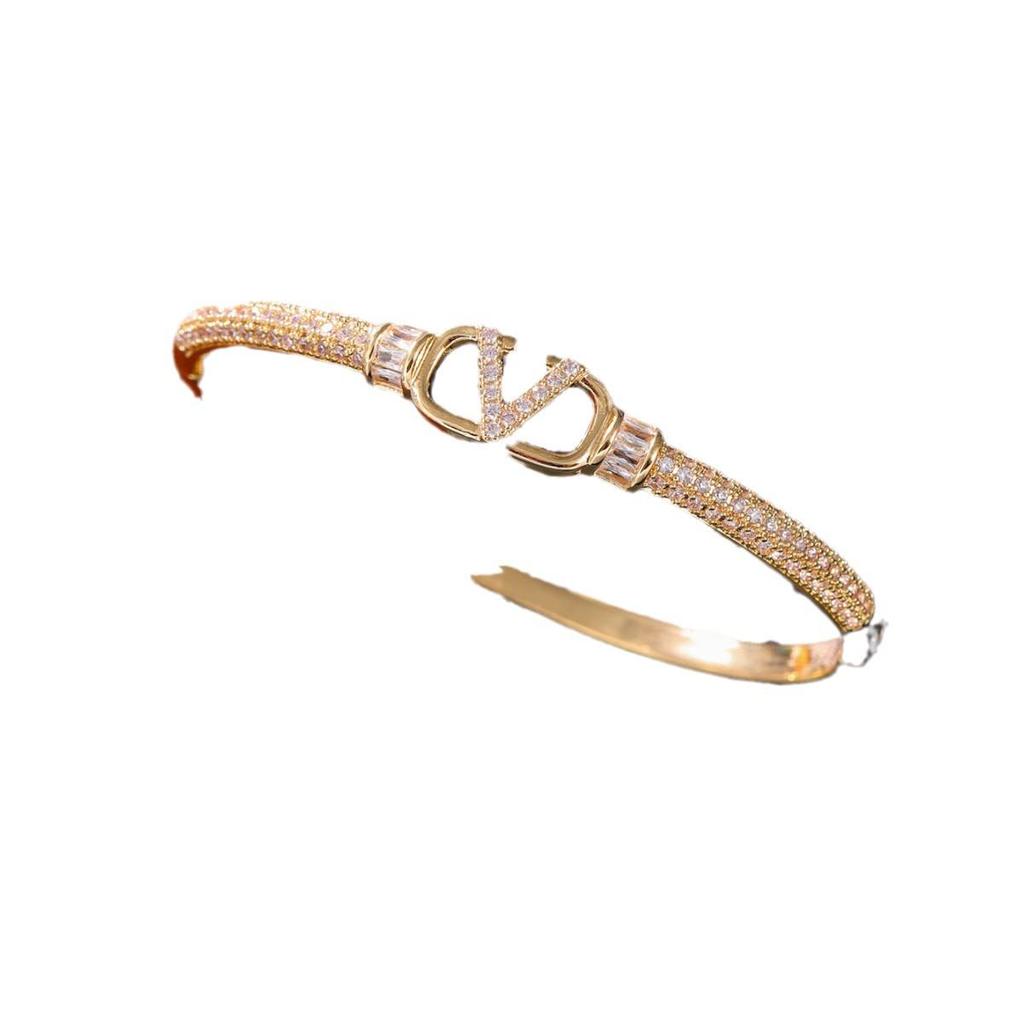 Bransoletka modowa high-end dla dziewcząt - Nie blaknąca, nowy styl, luksusowy design