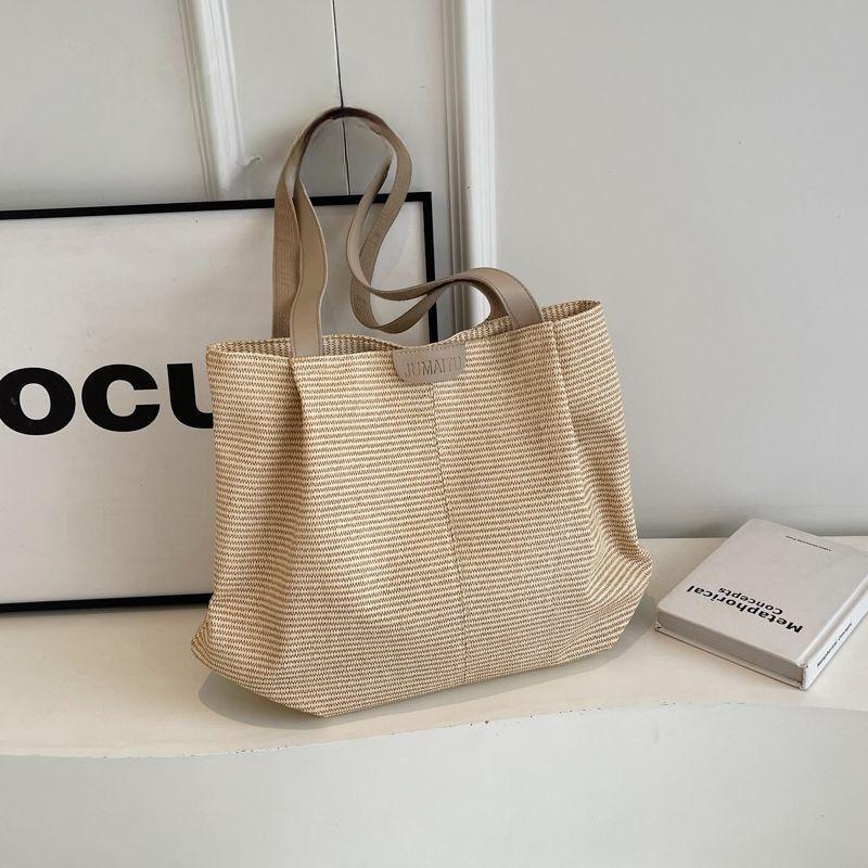 

Плетеная сумка большой вместимости Модная плечевая соломенная Повседневная для отпуска Универсальная сумка-тоут для通勤 бежевый