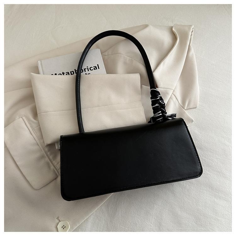 Bag Korean niche baguette casual armpit bag popular lock shoulder bag trendy design fashionable women s bag