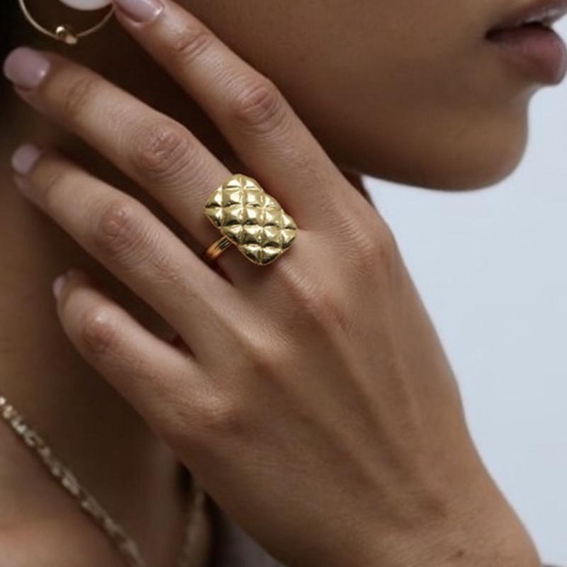 Golden Plated Quilted Textured Open Adjustable Ring for Women Luxury Statement Jewelry Gift resizable золотой