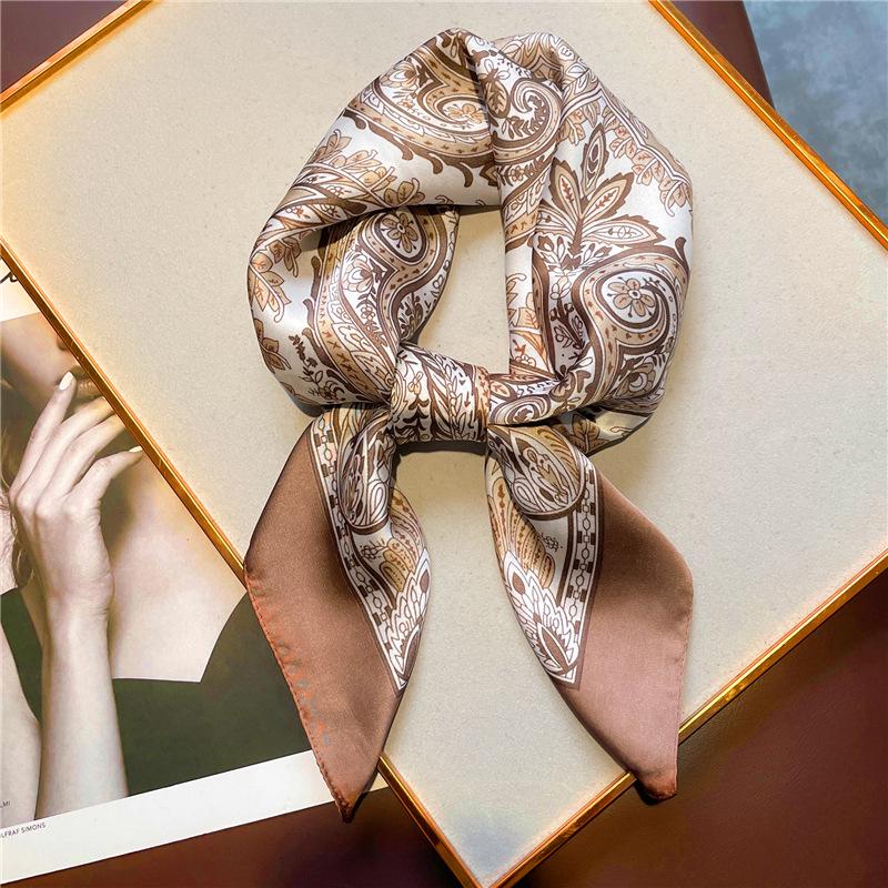 Foulard en soie motif cachemire européen: Carré 70cm Imprimé Rétro pour Femmes – Bandeau, Attache Cheveux, Foulard de Cou