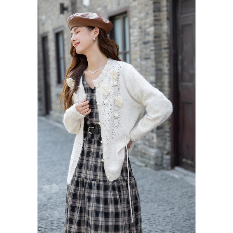 MokaNa 3D Floral Plush Knit Sweater