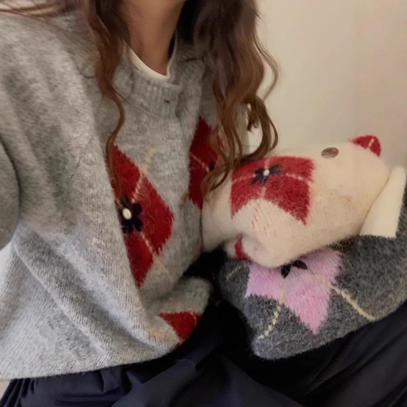 Retro Contrasting Color Rhombus Sweater Jacket Women's Autumn and Winter New High-end Loose Soft Waxy Round Neck Knitted Cardigan