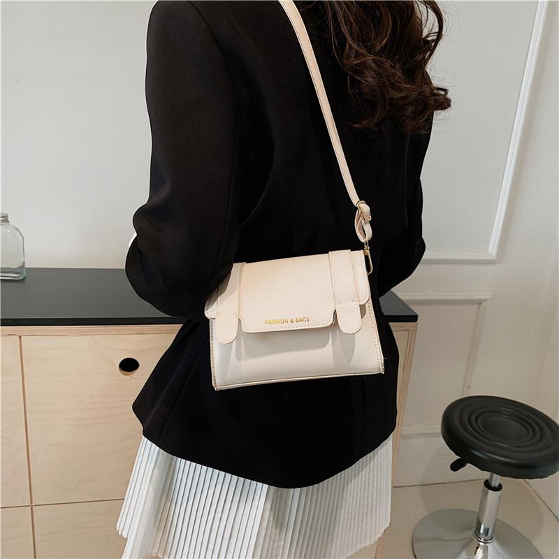 Retro bag women's 2024 summer new trend texture small square bag niche design versatile shoulder bag messenger bag