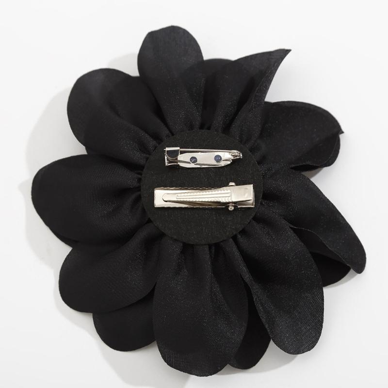 Fashionable Fabric Flower Brooch Unique Fabric Flower Lapel Pin Dainty Brooch Pin for Anniversary Celebrations