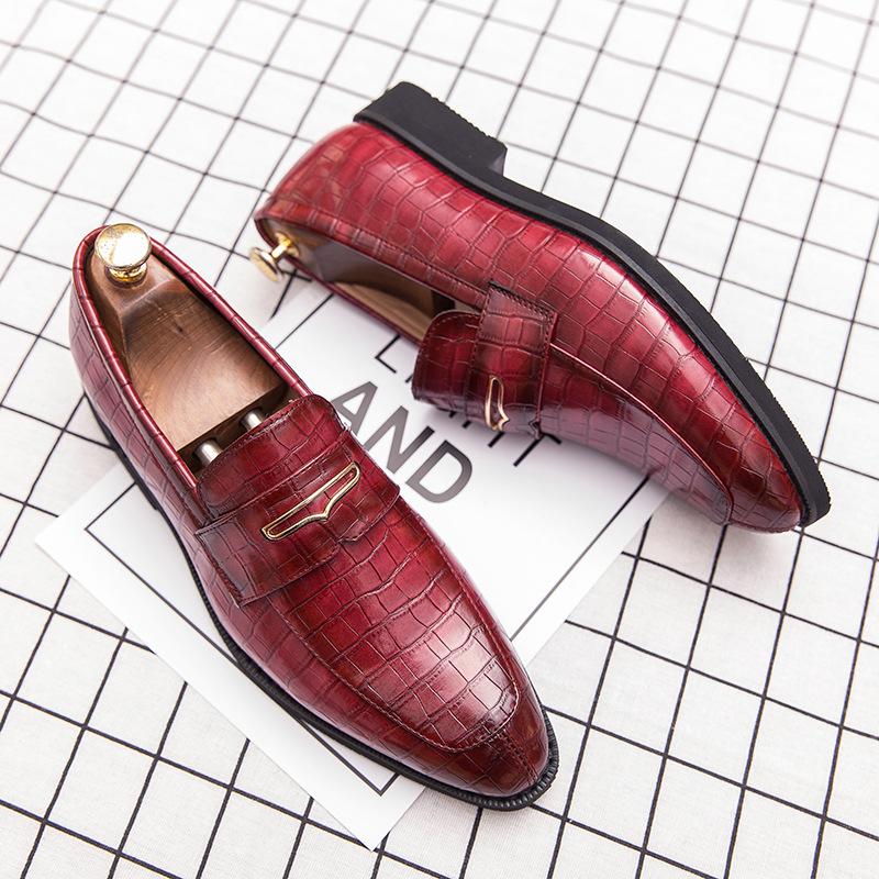 Leather Shoes Men's Business Men's Shoes Youth Korean Version Trend British Large Size Casual Shoes Pointed Hair Stylist Trendy Shoes Men