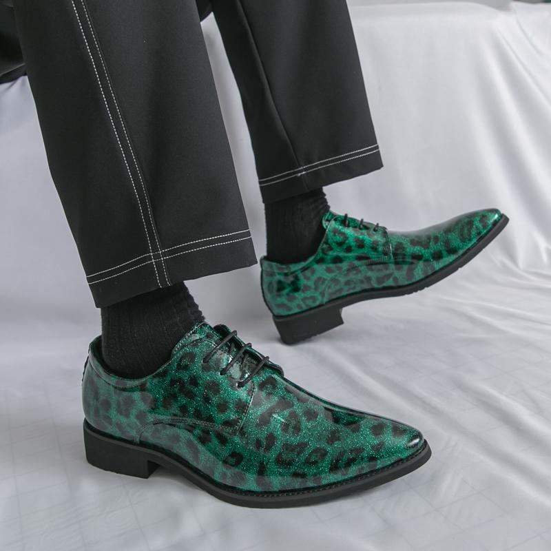 Fashion Men Big Size Leopard Print Casual Dress Shoes Glossy Patent Leather Formal Office Shoes Lace Up Party Wedding Business Oxfords