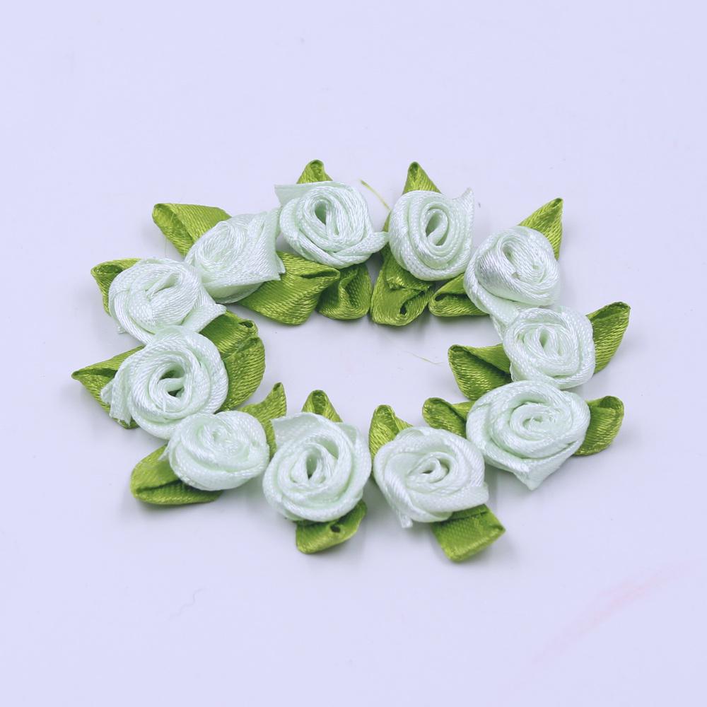 50 szt. Mini Satynowe Kwiatki ze Wstążki Jedwabna Główka Róży Wstążka DIY Ślubne Kokardy Aplikacje Rękodzieło Szycie Dodatki do Odzieży Dekoracje