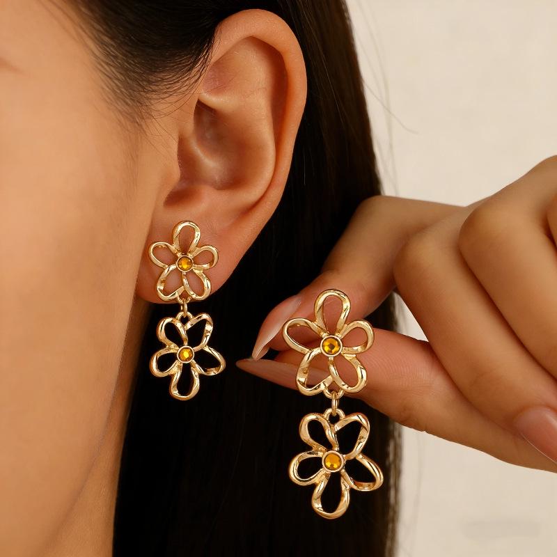Ретро Геометрические Полые Цветочные Серьги для Женщин