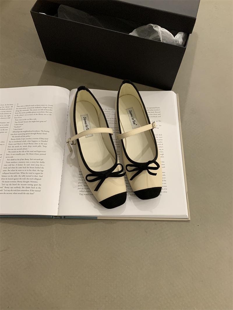 Gentle Square Head Flat Bottom Commuter Single Shoes Women S Bow Color Matching Four Seasons Shoes 2023 One-Word Buckle Mary Jane Shoes 35 5190₽