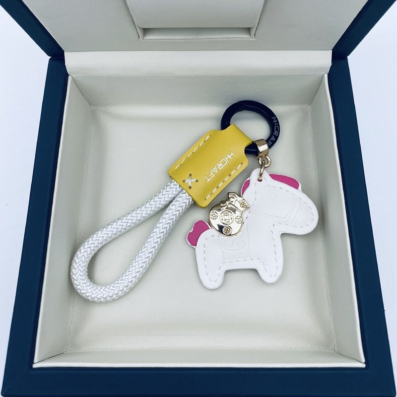 Handmade Leather Car Key Chain Pendant, Exquisite and Simple, Personalized Key Chain Rope for Men and Women