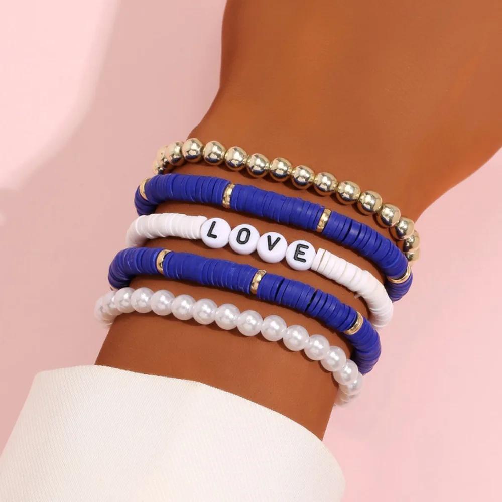 Set di Braccialetti Impilabili Arcobaleno Bohemien per Donna Ciondolo a Forma di Cuore Argilla Morbida Ceramica Perline Stratificate Catena Braccialetto Gioielli Boho Femminili