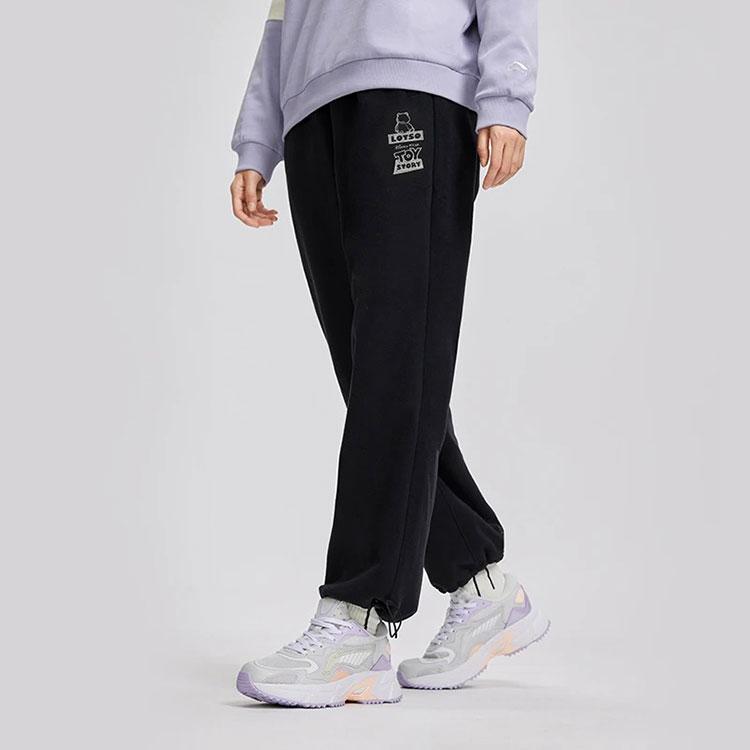Li Ning X Disney Collaboration Pixar Strawberry Bear Series Solid Color Fleece Lined Warm Loose Knit Sports Pants Women Bottoms Black AKLR742-2