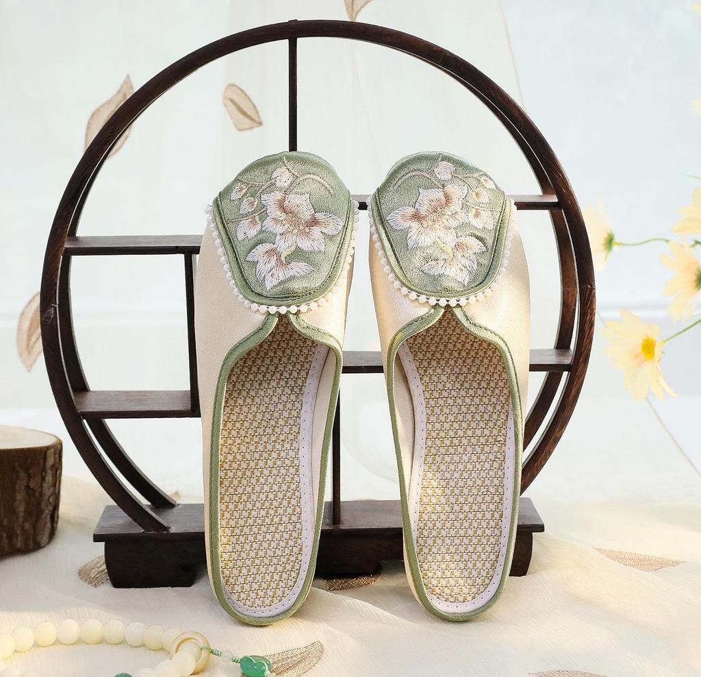 [Dairo] 2024 Sommer-Cheongsam-Hausschuhe für Damen im Ethno-Stil - Bequeme alte Peking-Stoffschuhe mit schlichtem, elegantem Design