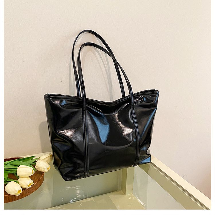 Large Capacity Bag Women's Bag New Silver Single Shoulder Hand-held Commuting Tote Bag