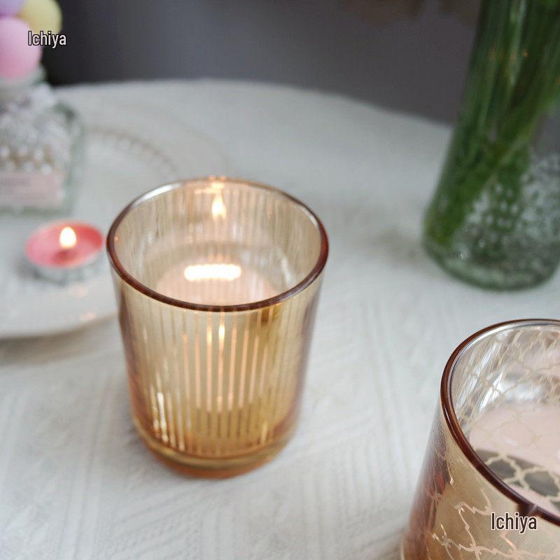 Geometrisk Ljuslykta i Guldglas för Middag med Levande Ljus eller Barinredning