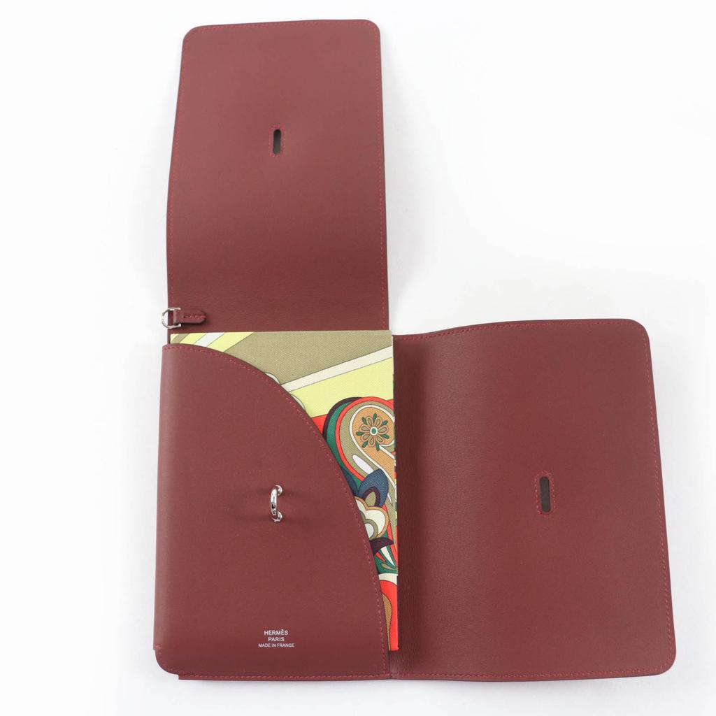 Pristine HERMES Other Accessories Cover Carne Secret Comes with a Cadena Vaux Used