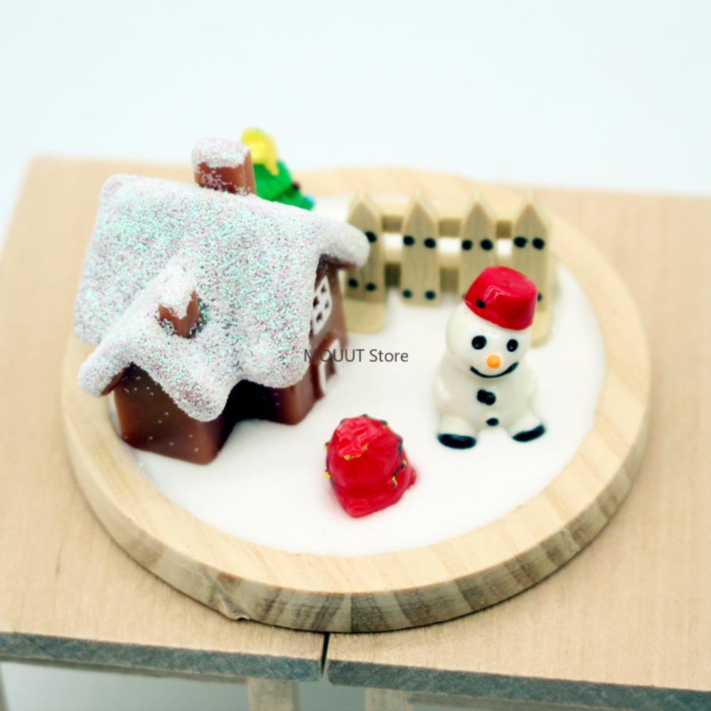 Weihnachtshaus Schneemann Anhänger Dekorationen Weihnachtsminiaturen Set Kunststoff Harz Schlüsselanhänger Charms Feiertag Schlafzimmerdeko
