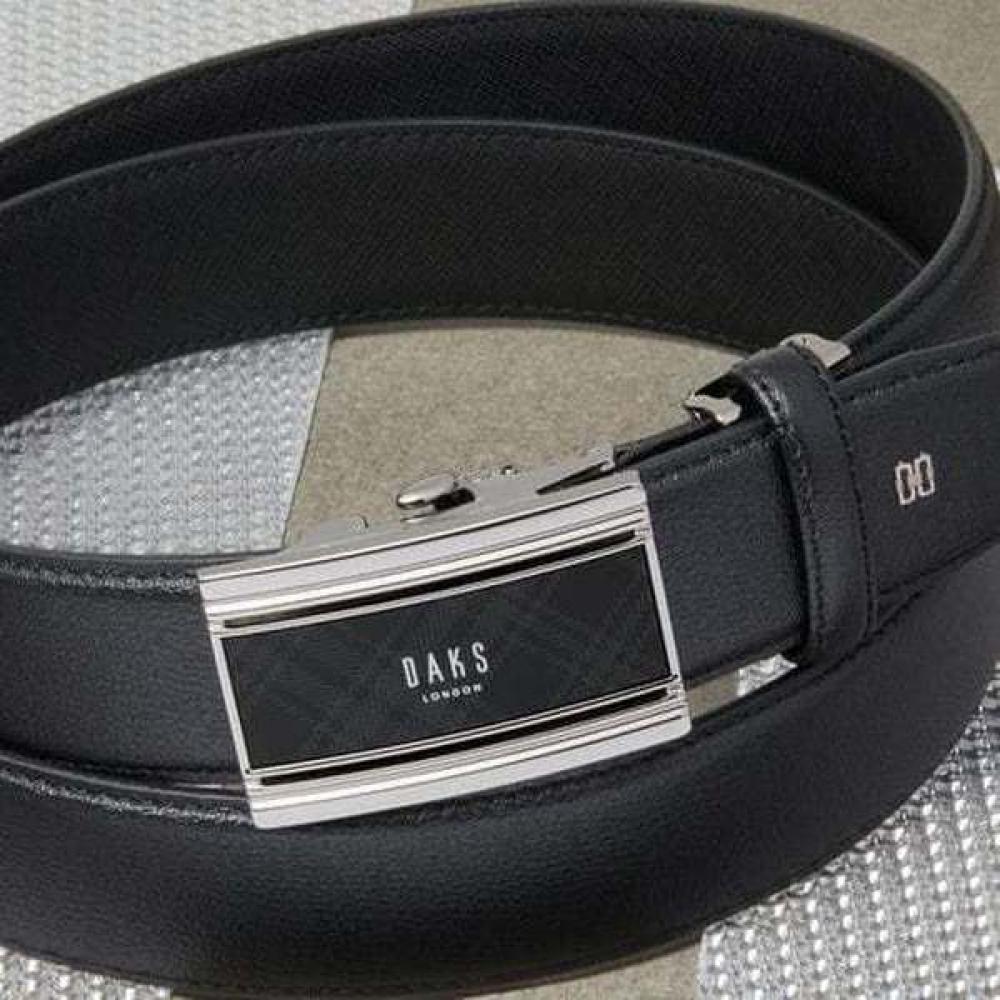 

Daks Black Check Pattern Crystal Buckle Leather Automatic Belt Dbbe6e784bk Single option