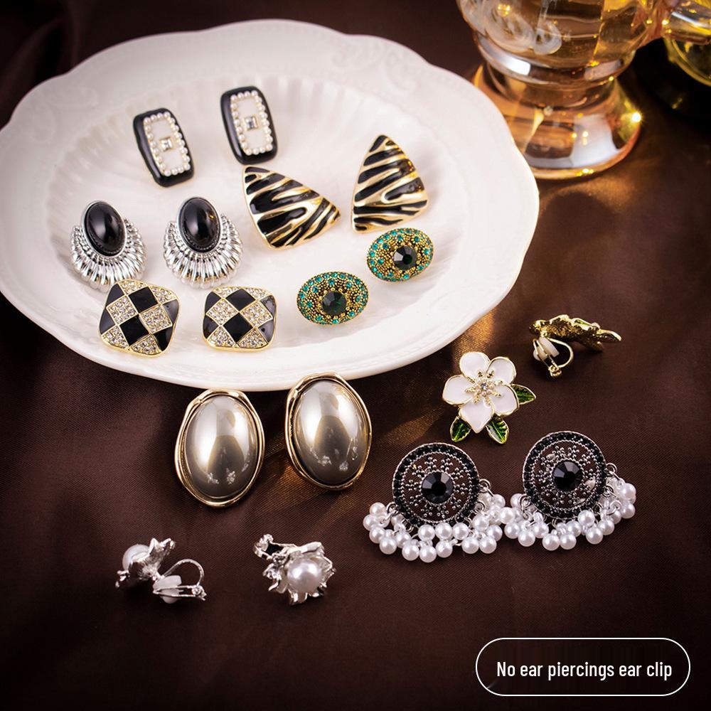 Vintage Französische Ohrclips mit ovalen Perlen für nicht-durchstochene Ohren