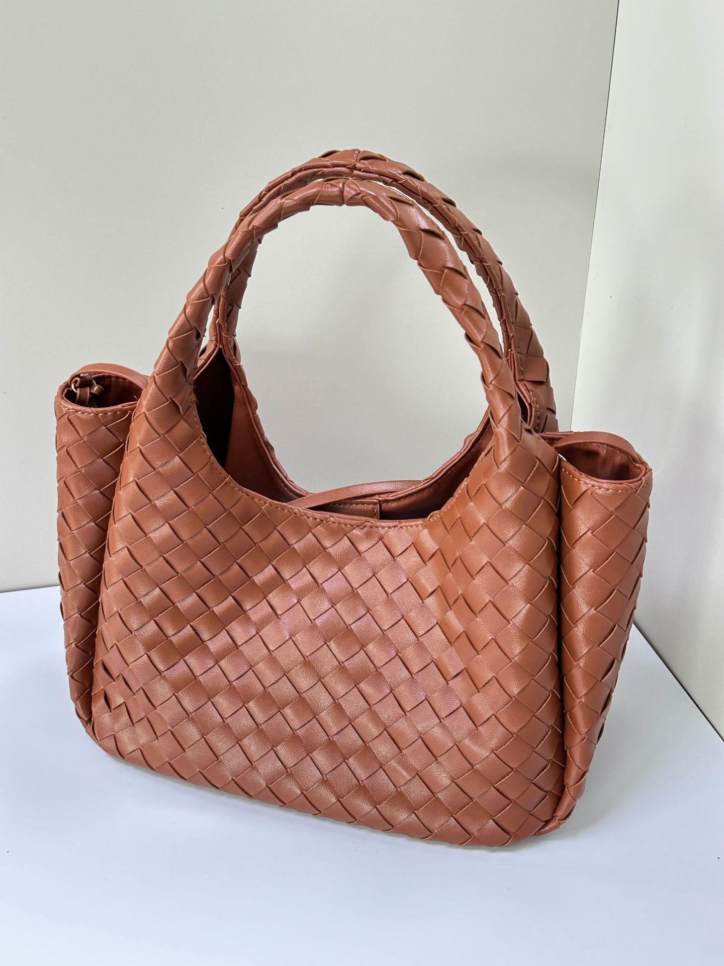 Old Money Wind Large Handheld Woven Bag Large Capacity Fashion Versatile Women S Bag One Shoulder Crossbody Bag коричневый
