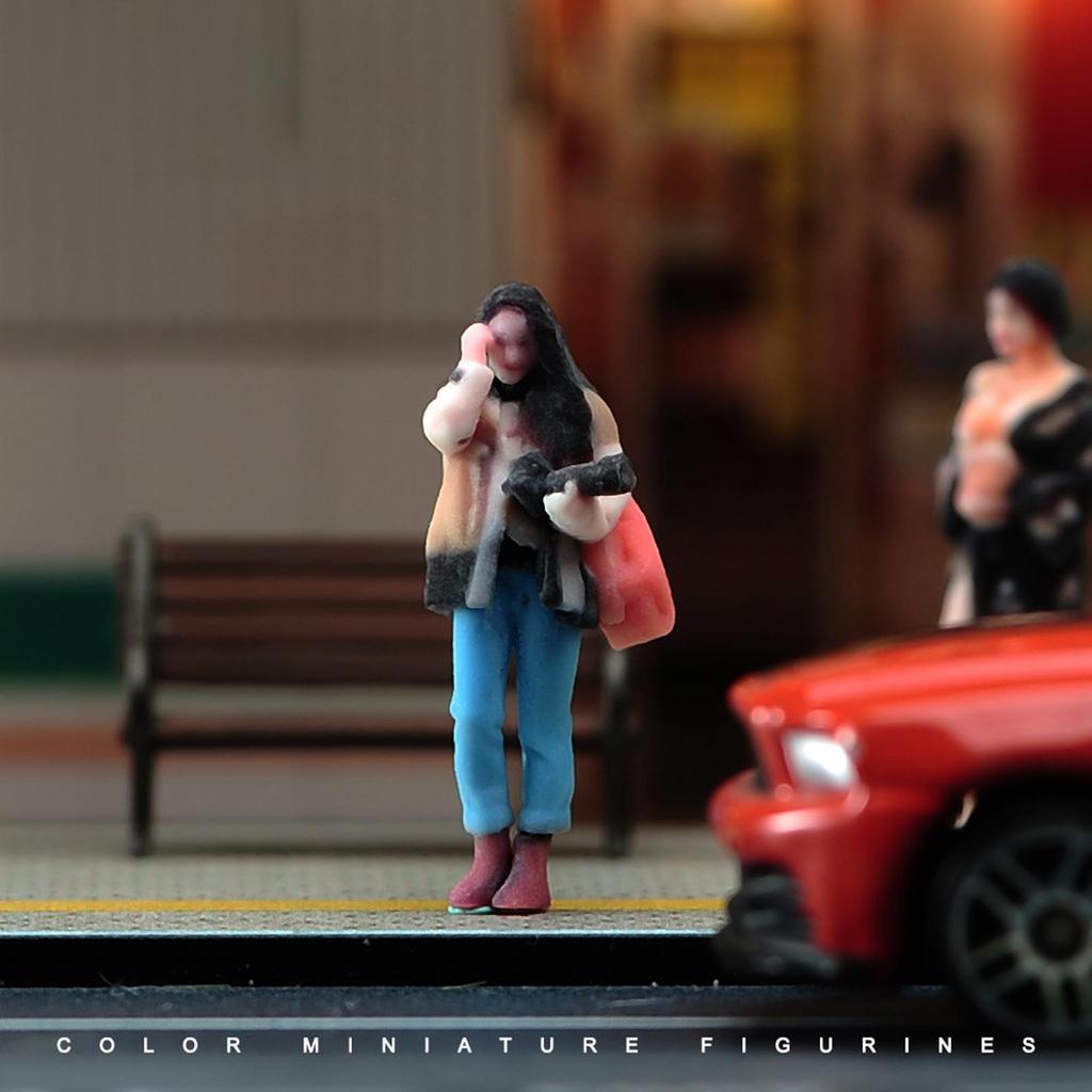 1/64 Photographer Figure Model Collectible Railway Scene Micro Landscape Handpainted Resin Figurine Miniature Scene Hand Painted