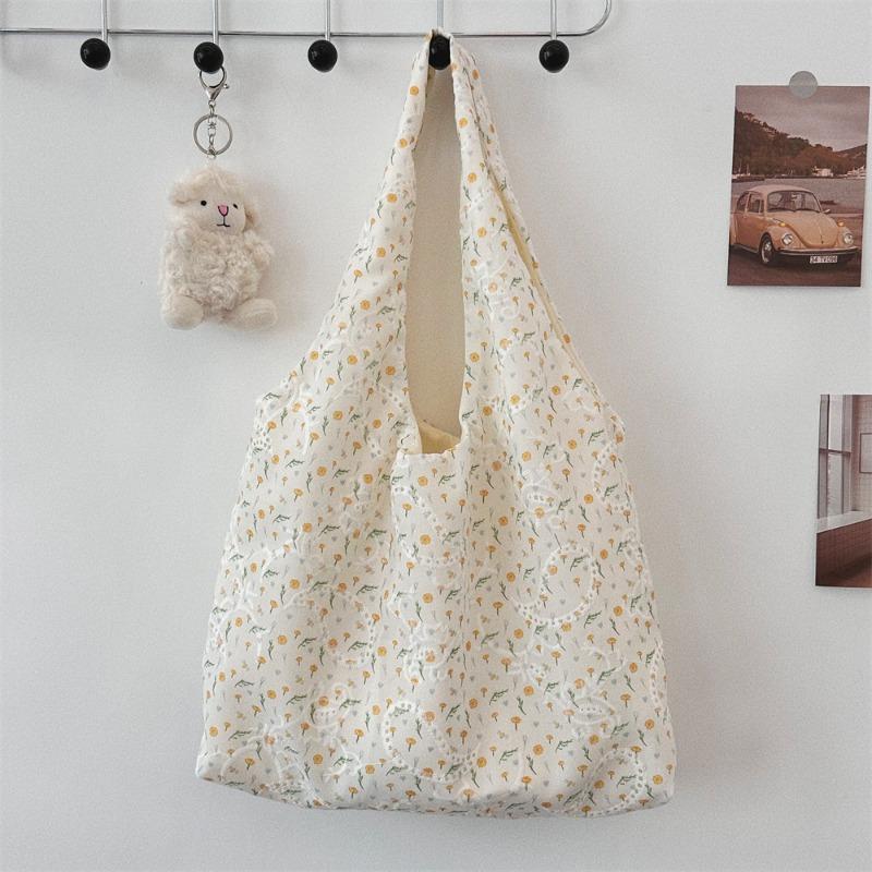 

Korean Embroidered Flower Canvas Bag Vest Bag Women s Bag Student Large Capacity Commuter Class Shoulder Bag кульбабий