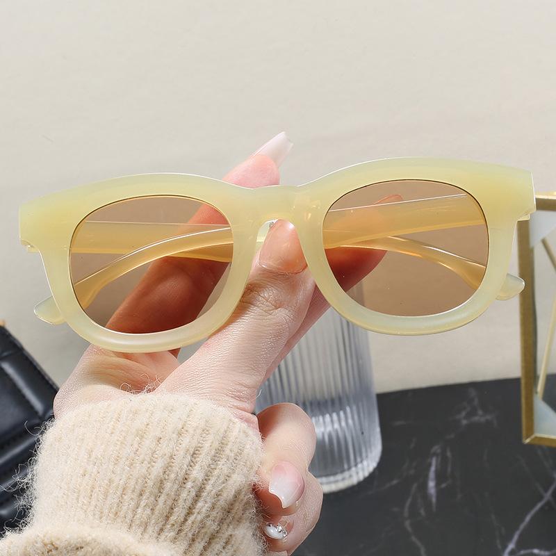 Korean Style Sunglasses for Women Round Shape UV Protection Men's Sunglass Party Club Travelling Female Sunglass