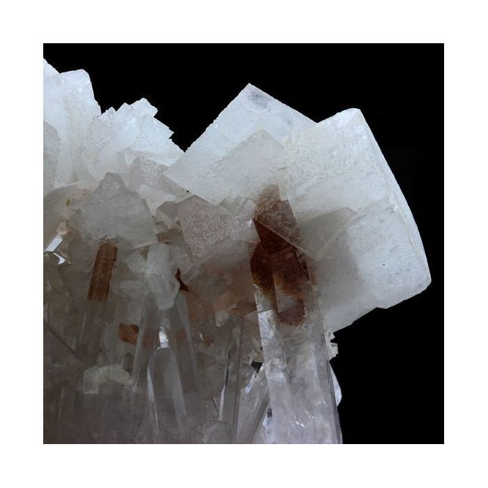 Pierres et Minéraux. Quartz + Baryte. 2989.0 ct. Hunan, Chine..