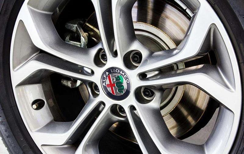 Car Stickers For Alfa Romeo 4pcs/set 56mm Car Wheel Center Hub Caps Stickers Auto Decoration Accessories For Alfa Romeo Giuliett