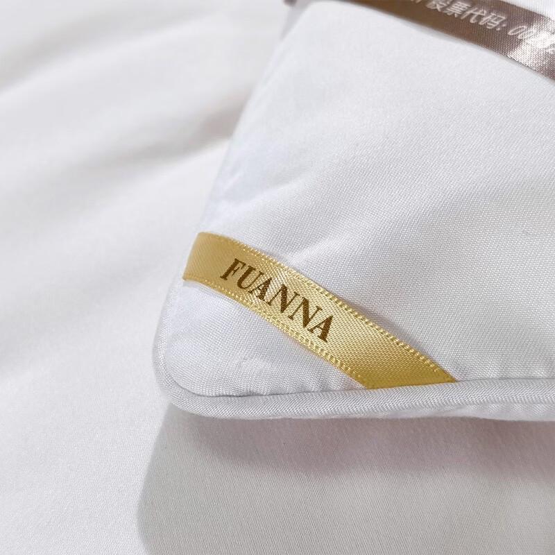 FUANNA Four-Season Cotton Quilt