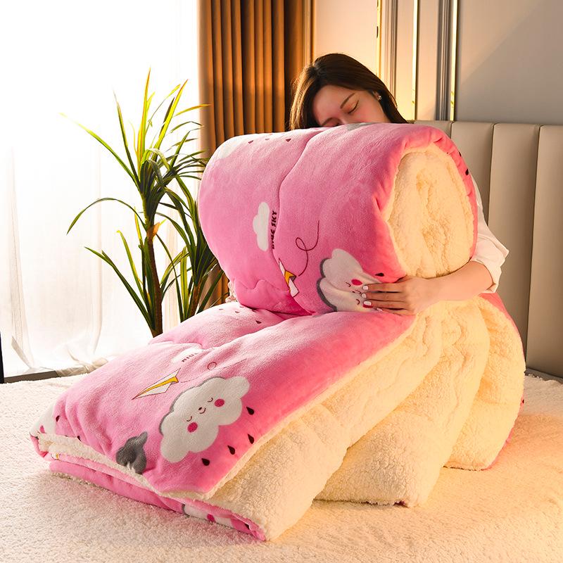 Free Shipping: Popular Lambswool Flannel Winter Quilt - Thick, Warm Bedding for Students (Single/Double Size)