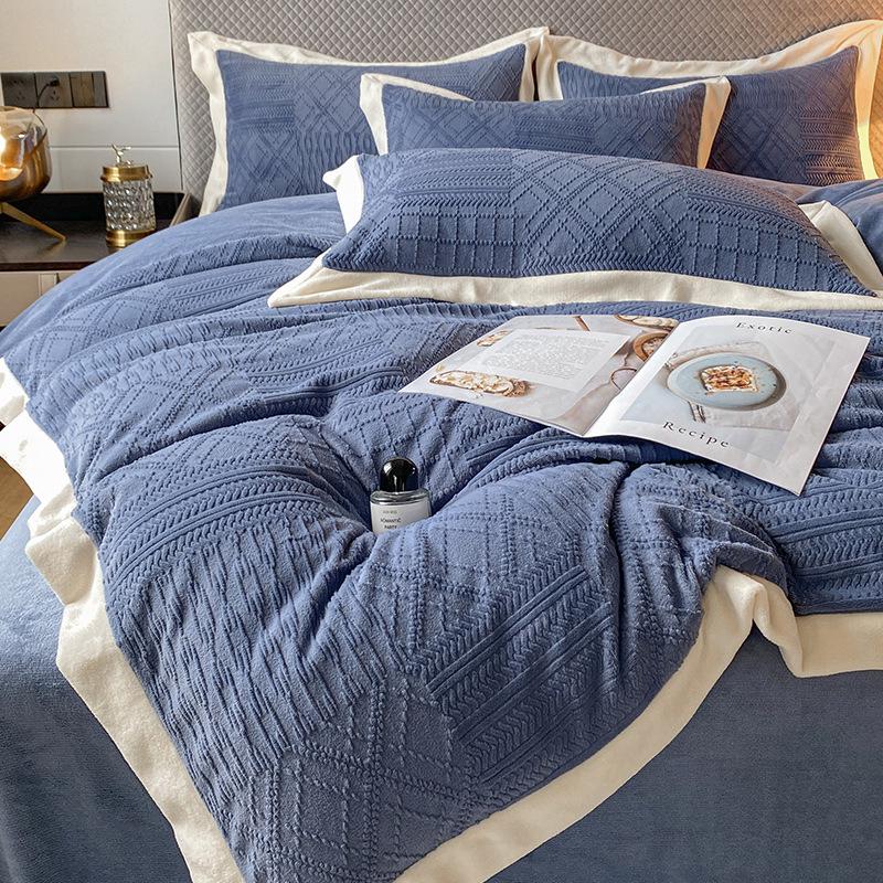 Matte Velvet 4-Piece Set: Non-Static, Solid Color, Wide-Edge Embroidery, Autumn/Winter Plus Velvet Fitted Sheet.