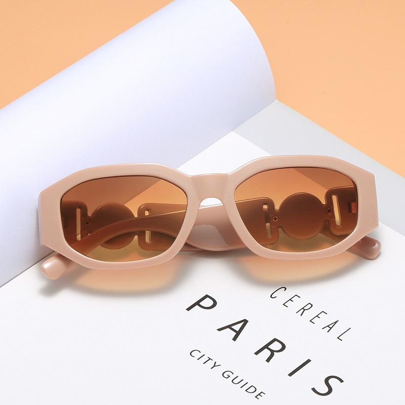 Nye Retro Irregulære Firkantede Solbriller for Kvinner Menn Motedesigner Små Innfatninger Solbriller Trendprodukt Nyanser UV400