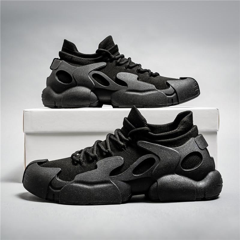 Couple Sneakers 2025 Spring New Fly-woven Mesh Breathable Socks Shoes Mountaineering Non-slip Shoes Men's Dad Shoes