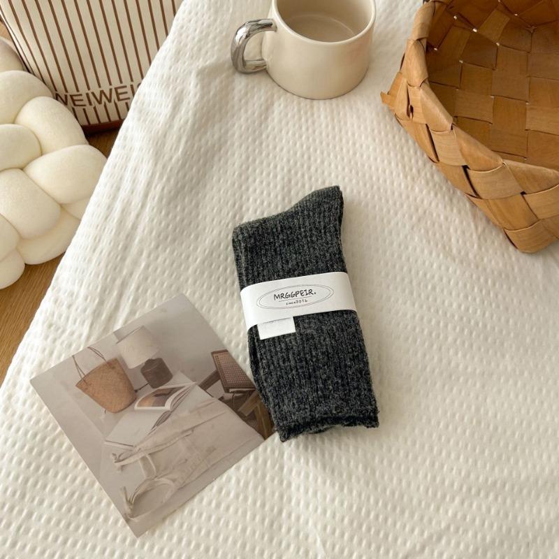 

Female Autumn and Winter Thick Solid Color Thin Draw Outside Wear Wool In The Tube Pile Socks 1 pair темно-серого