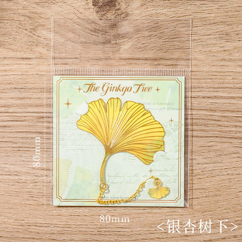 

Exquisite Leaf Metal Bookmark with Metal Chain Pendant Maple Apricot Leaf Book Markers Reading Accessories Student Stationery