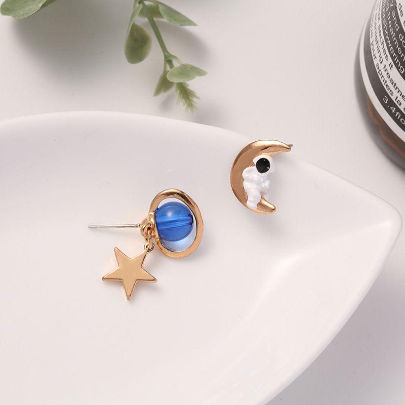Chic Asymmetric Ear Studs Niche Moon Planet Astronaut Dangle Earrings Gift for Anniversary Birthday Graduation Christmas
