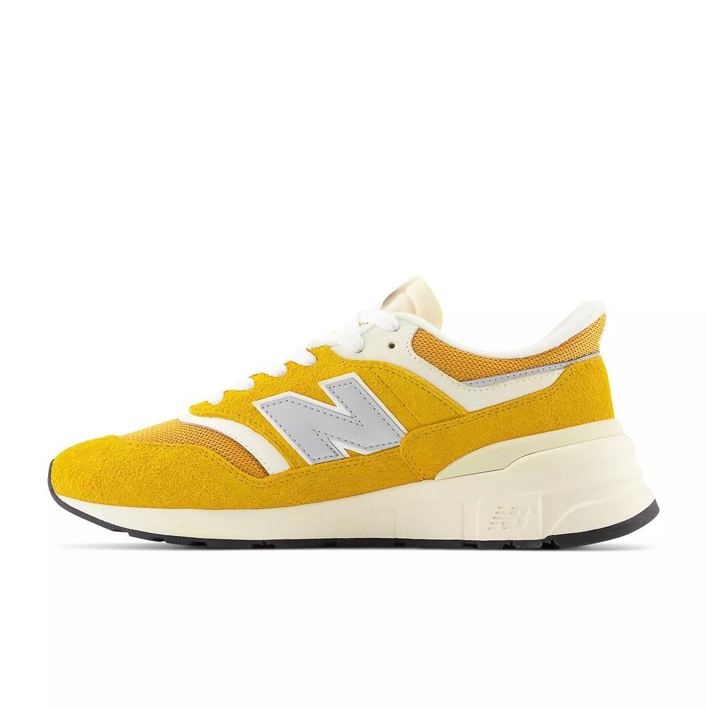 Sneakers New Balance Yellow Version 997R