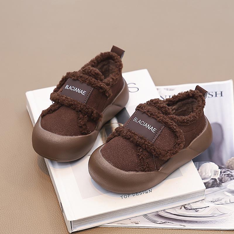 

Зимняя теплая обувь из хлопка и меха для девочек 2024 года: Модный повседневный дизайн в стиле «жаба» из бархата 30 коричневый