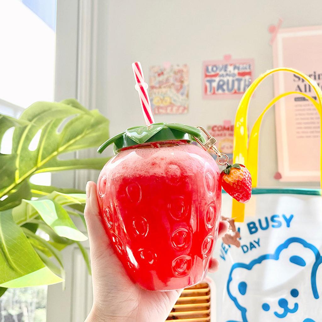 Jahodový slámový hrnek Roztomilý 500ml velkokapacitní plastový hrnek na vodu pro školní kancelář doma