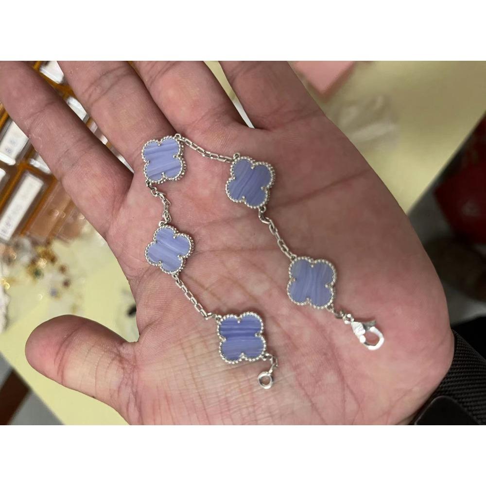 Four-leaf Clover Agate Bracelet - Minimalist Design Stylish and High-end Bangle