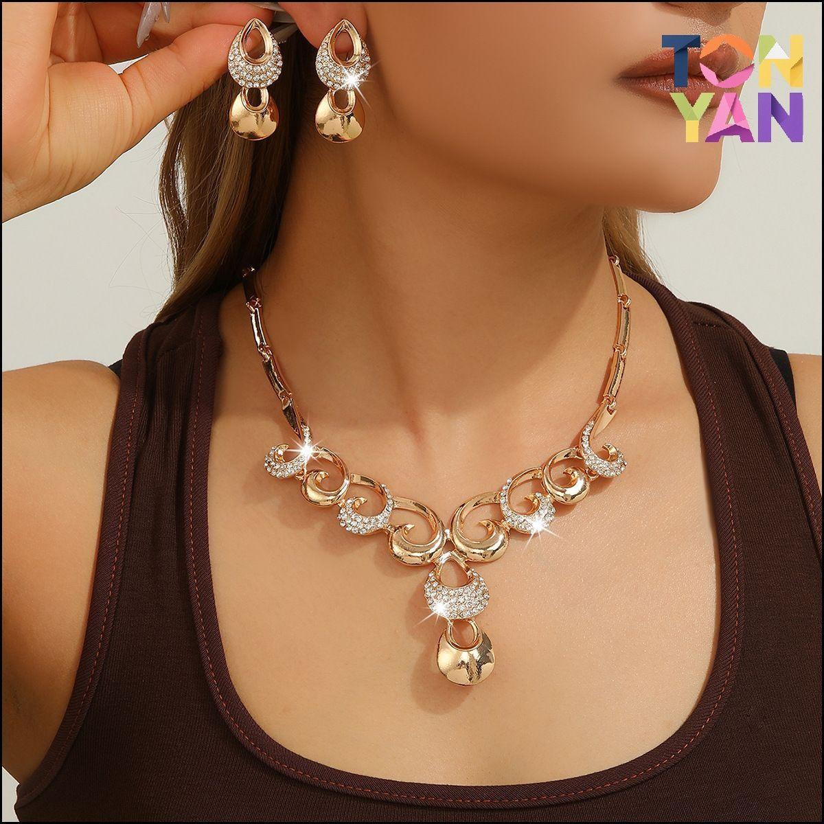 Earrings + Necklace One Size
